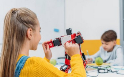 Evaluación de la innovación educativa e impacto de las estrategias metodológicas en el rendimiento estudiantil
