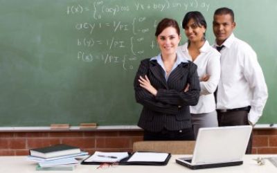 Aprenentatge docent entre iguals: mestres i escoles que aprenen uns dels altres