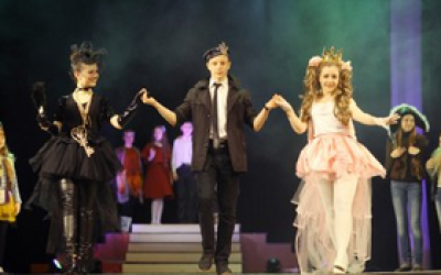 Teatre i oralitat: Accions per avivar l’ús del català a l’aula