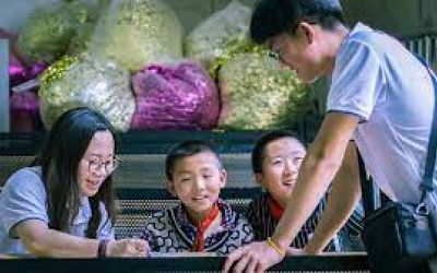 A mida: materials d'educació en valors per a fer de tutor/a a l'ESO